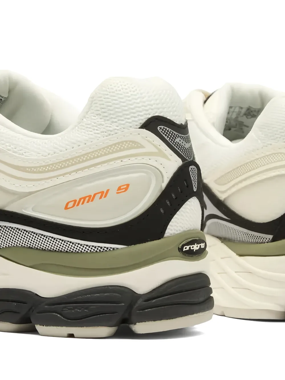 Saucony ProGrid Omni 9 sneakers Wit