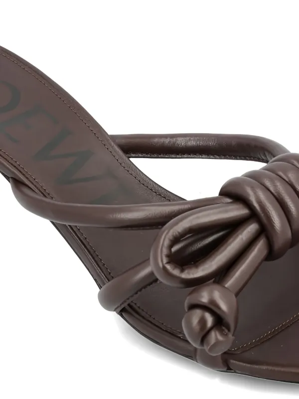 LOEWE ロエベ ノット レザー サンダル フラメンコ LOEWE フラメンコ ノット レザーサンダル | ブラウン | FARFETCH JP