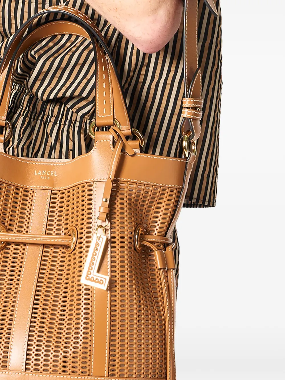  Lancel Medium Cut-out Bucket Bag - Neutrals 