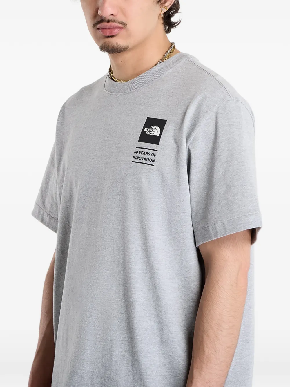 The North Face Ruimvallend T-shirt met grafische print Grijs