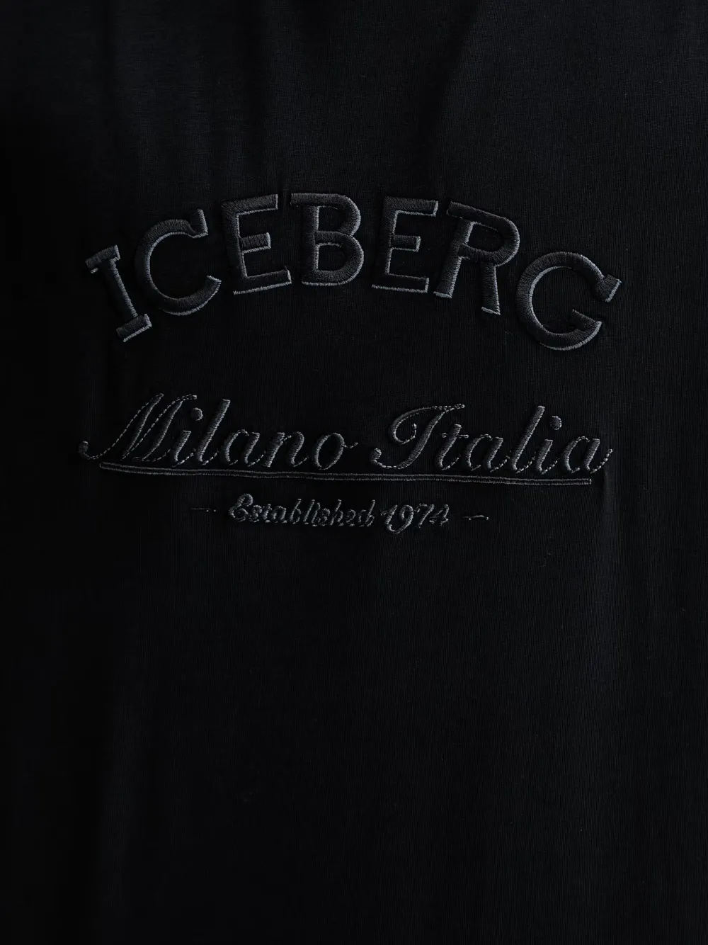 Iceberg T-shirt met geborduurd logo Zwart