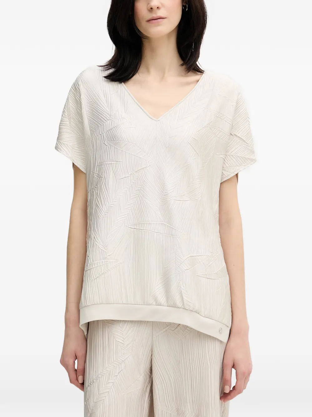 Joseph Ribkoff textured V-neck T-shirt