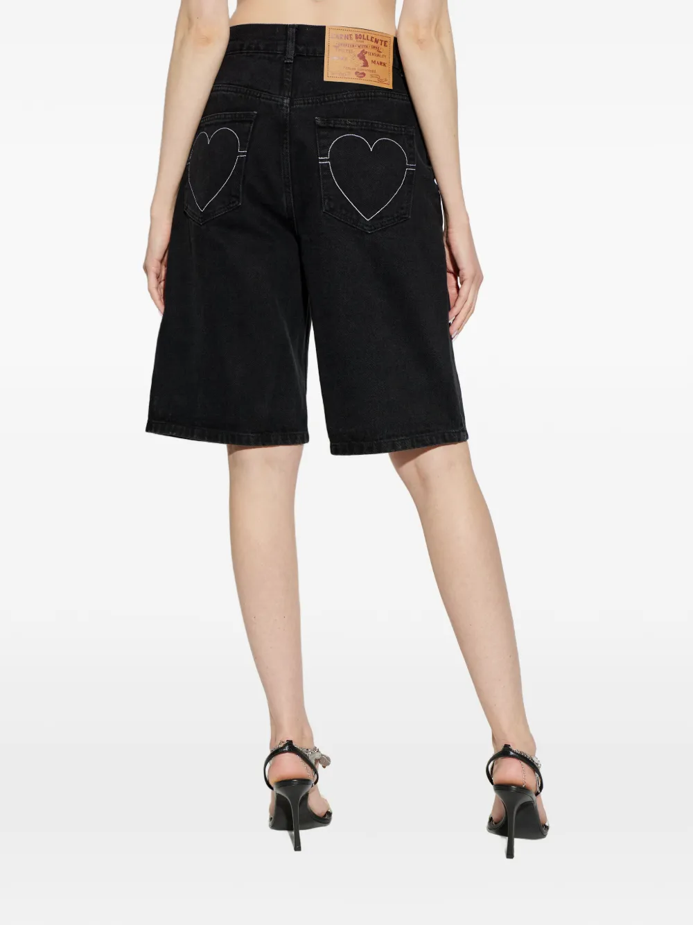 CARNE BOLLENTE Shorts met geborduurd hart Zwart