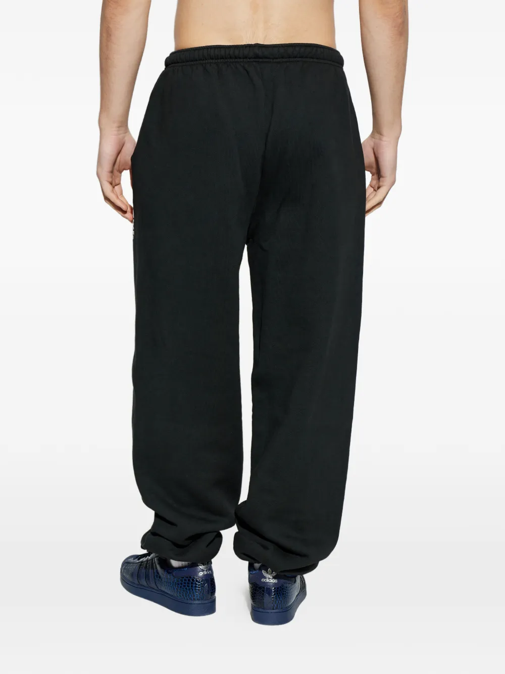 Willy Chavarria Broek met logo Zwart
