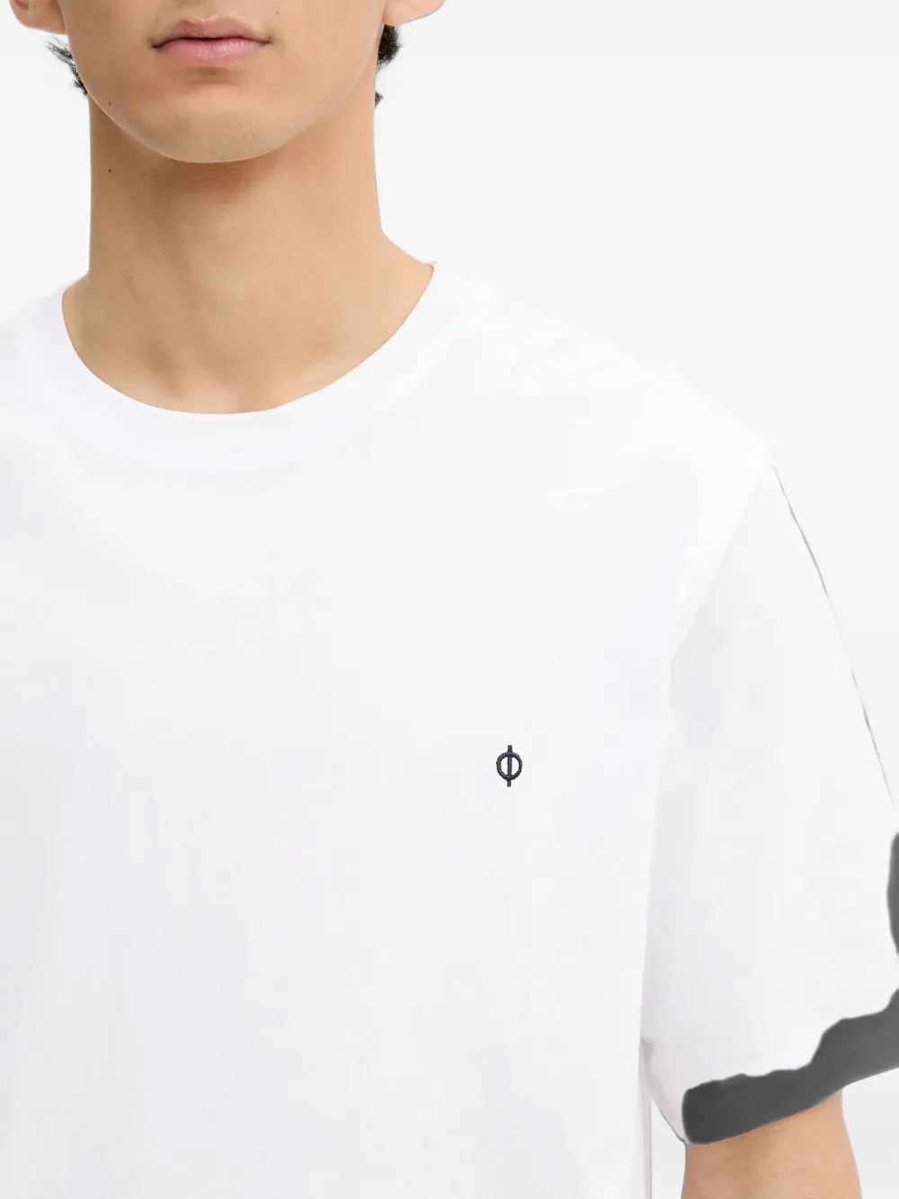 SAMSOE logo-embroidered T-shirt Wit