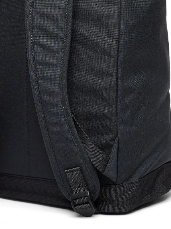 Fjällräven ジップ バックパック | ブラック | FARFETCH JP