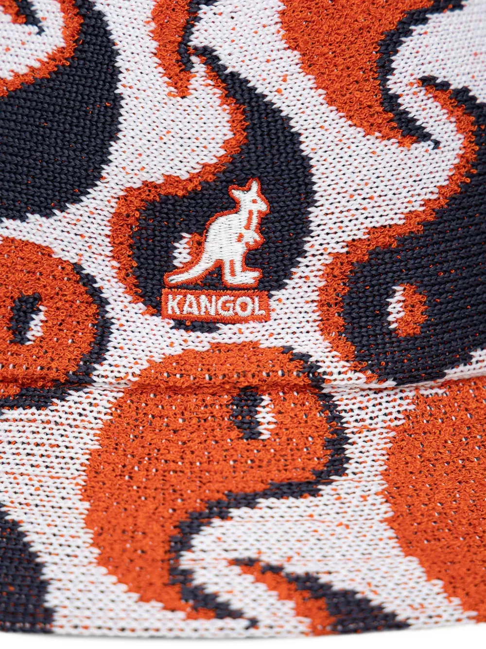 Kangol Vissershoed met geborduurd logo Oranje