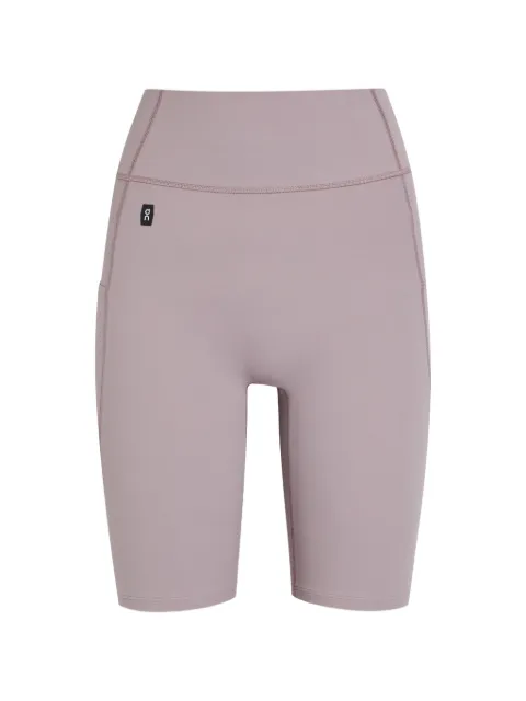 On  short Studio Tights