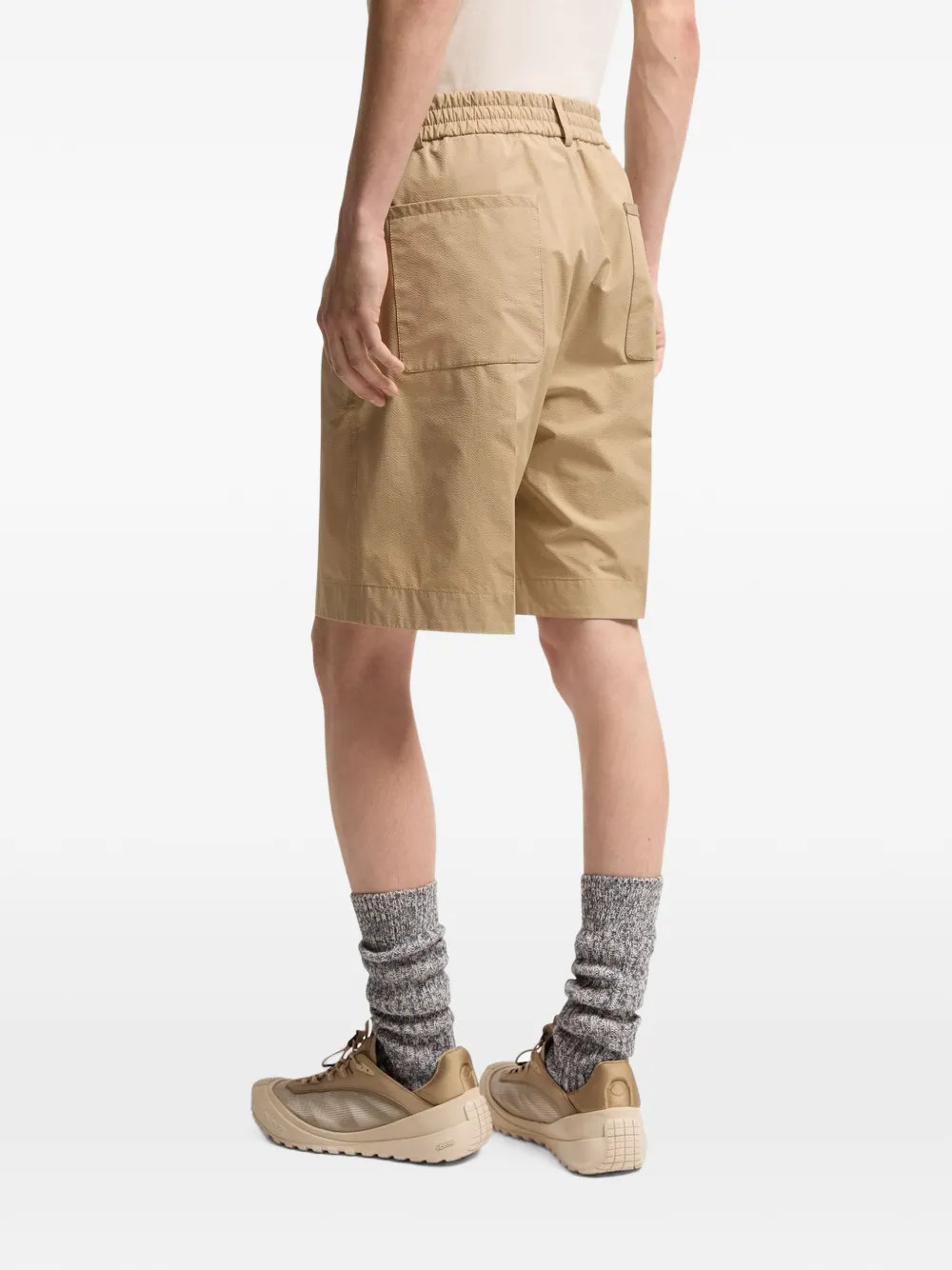 Moncler Seersuckers shorts met logopatch Beige