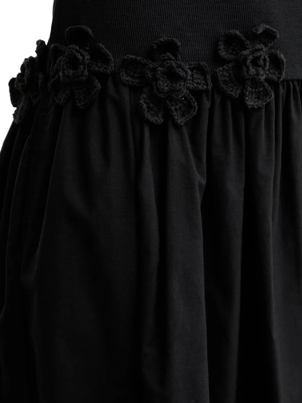Stine Goya flower-appliqué sleeveless midi dress Zwart