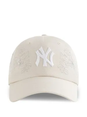 帽子 Chiro Lisa for Kith Woman NY Cap KITH x Lisa & '47 New York Yankees Cap | Neutrals | FARFETCH