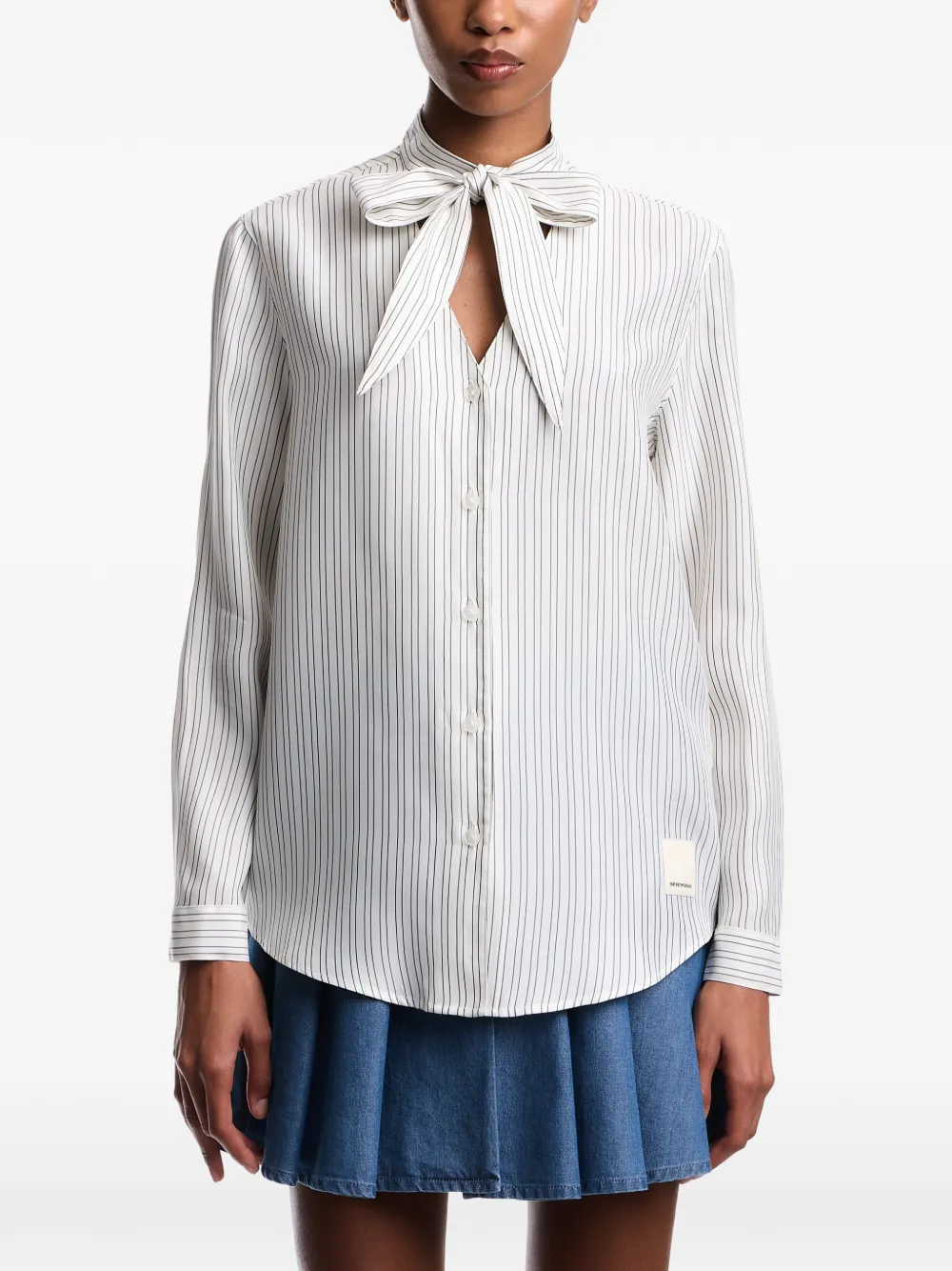 Emporio Armani Gestreepte blouse met gestrikte hals Beige