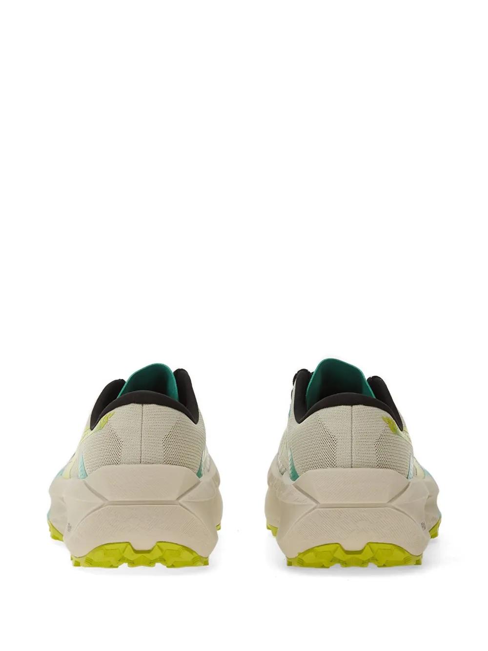 ASICS Trabuco Max 5 trail running sneakers Grijs