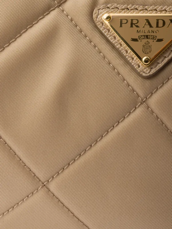 Prada リエディション キルティング リナイロン ミニバッグ