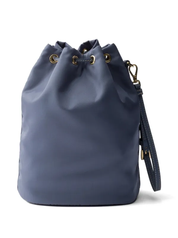 PRADA ネイビーブルー 2way バケットバッグ Prada ロゴプレート バケットバッグ | ブルー | FARFETCH JP