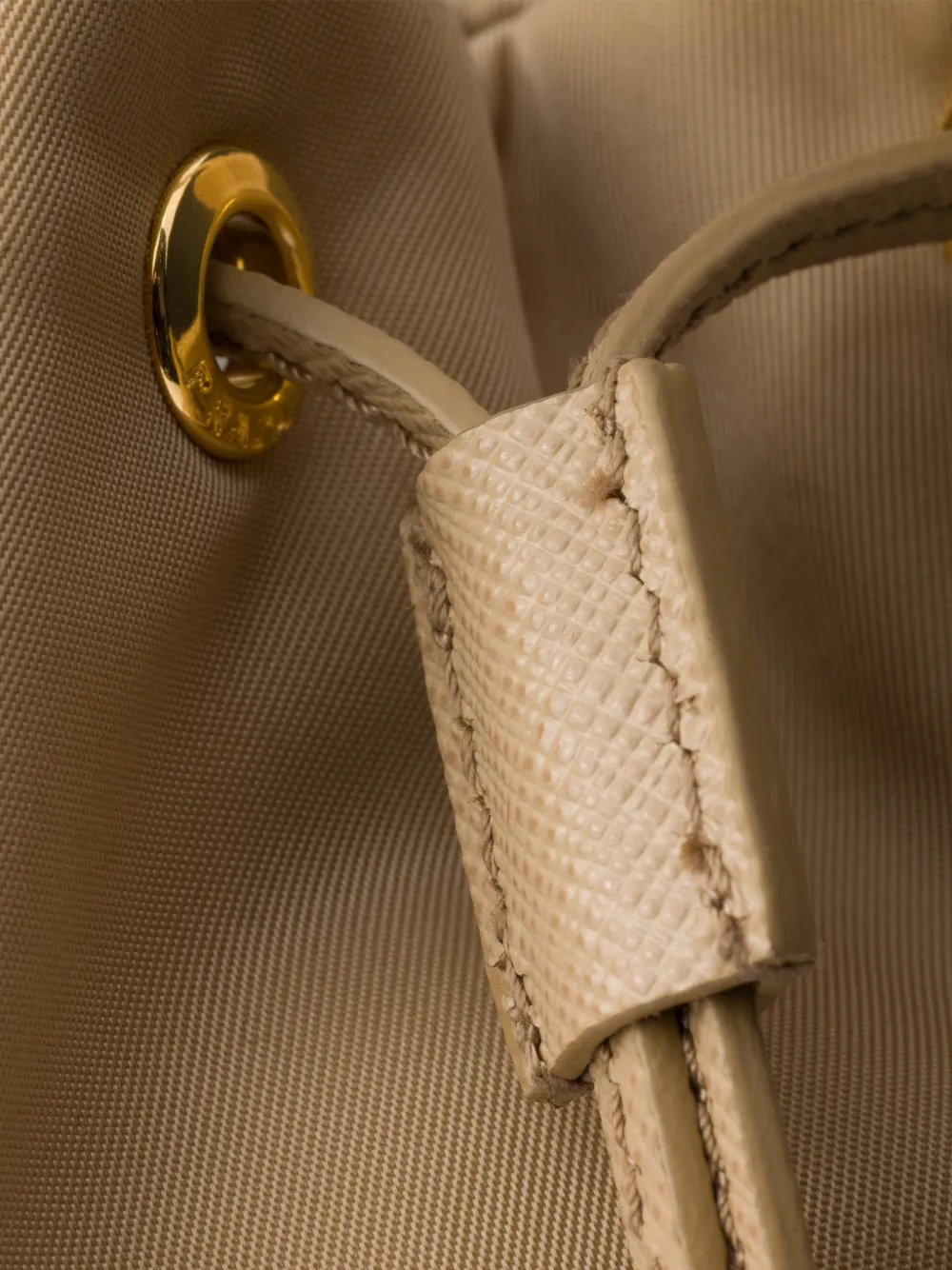 Prada Duet Re-Nylon bucket-tas Beige