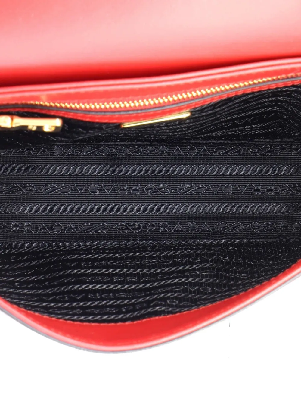 Prada Pre-owned Embleme Flap Bag Saffiano Leather Small Shoulder Bag in Red, view 5