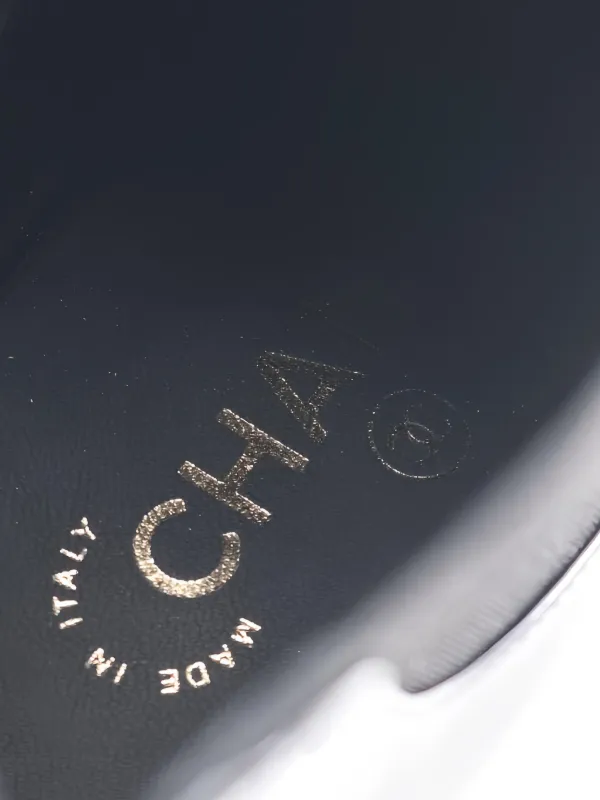 CHANEL Pre-Owned 1986-1988 エナメルレザーブーツ | ブラック