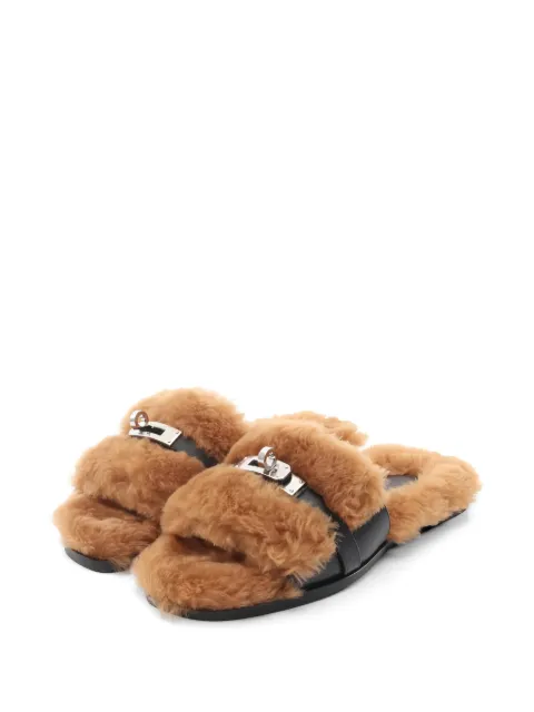 Hermès Pre-Owned 2010's Julia Kelly buckle shearling mules