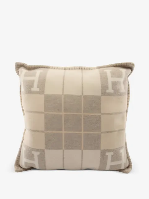 Hermès Pre-Owned 2010s Avalon III PM Coco Chamomile cushion
