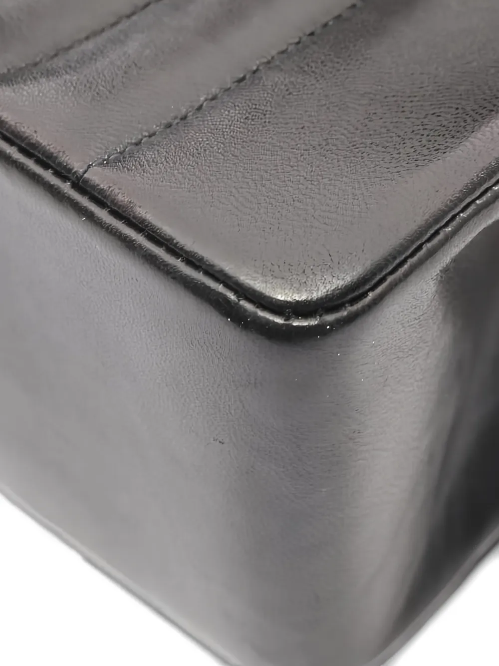 1991-1994 Matelasse Diana Chain Shoulder Bag