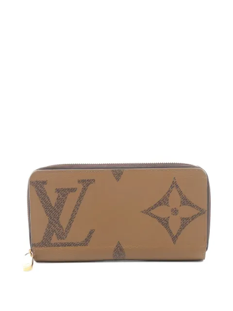 Louis Vuitton Pre-Owned 2021 monogram zipped wallet