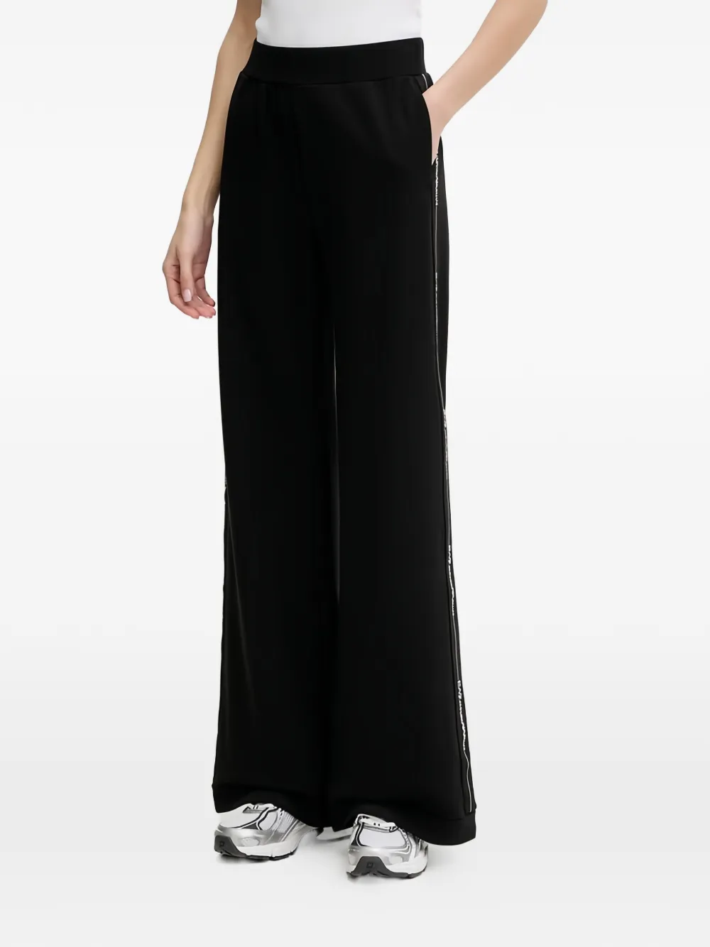 Ea7 Emporio Armani logo-stripe track pants - Nero