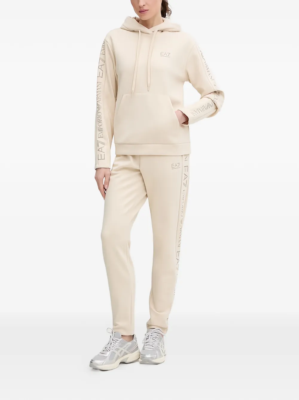 Ea7 Emporio Armani logo-print tracksuit - Toni neutri