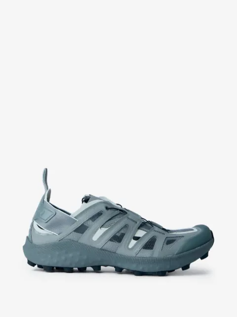 Salomon Udara logo-debossed sneakers
