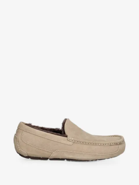 UGG Ascot slippers