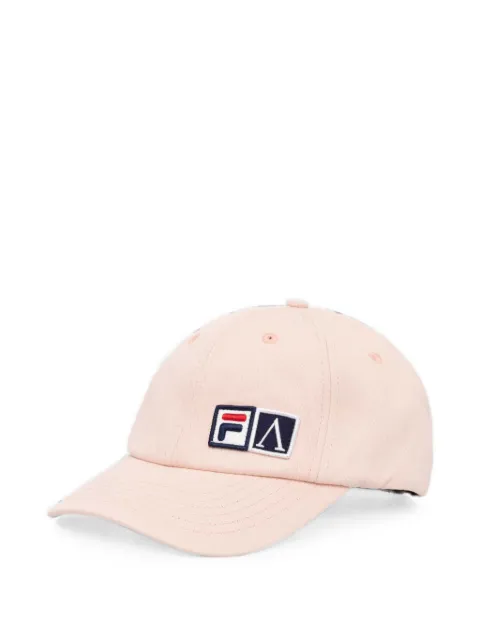 Fila gorra con parche del logo de Fila x Aries