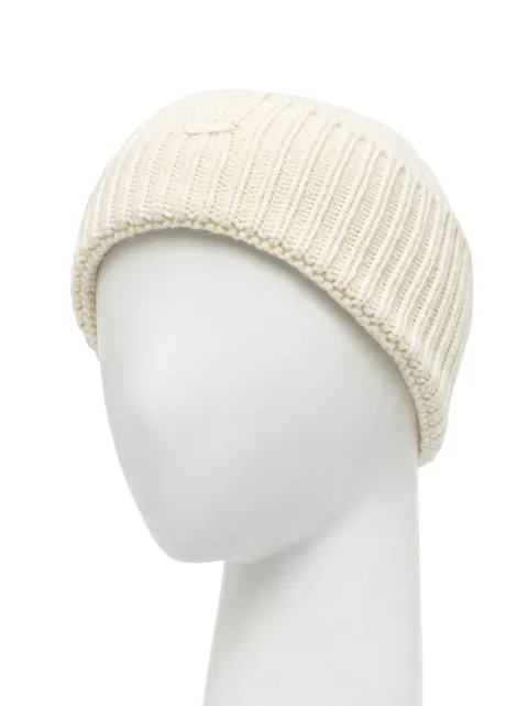 Lacoste ribbed-knit beanie hat