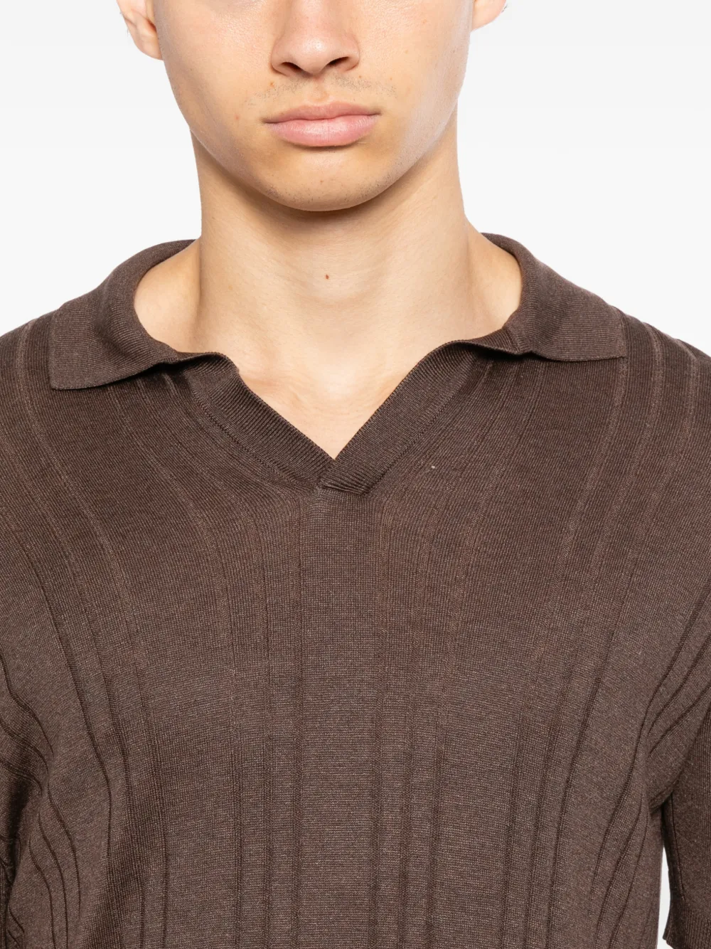 Tagliatore T-shirt met omkeerbare kraag en korte mouwen Bruin