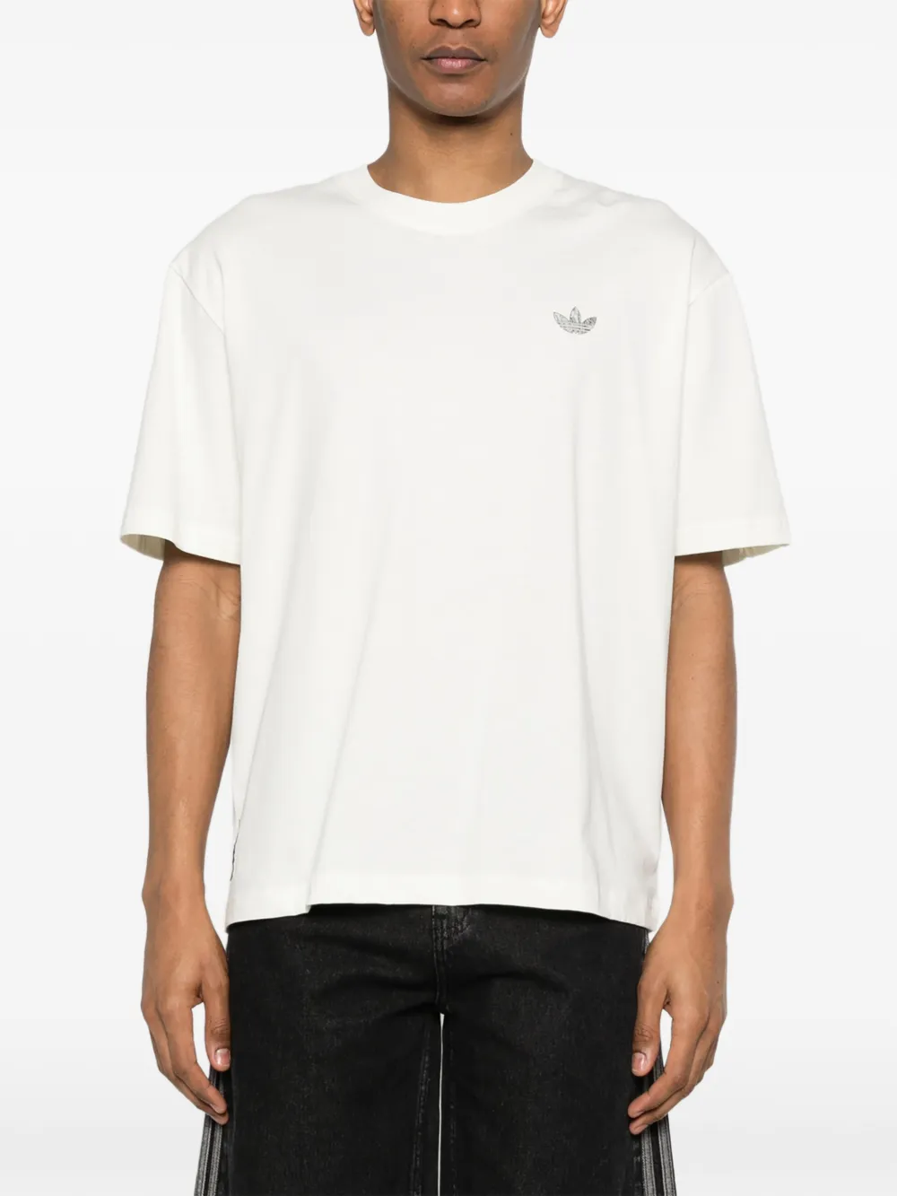 adidas T-shirt met grafische print Beige