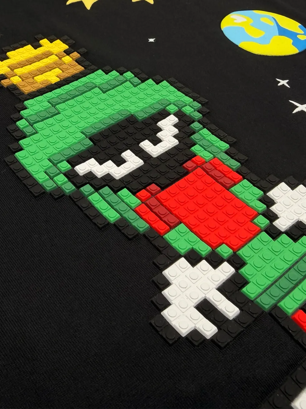 Mostly Heard Rarely Seen 8-Bit T-shirt met print Zwart