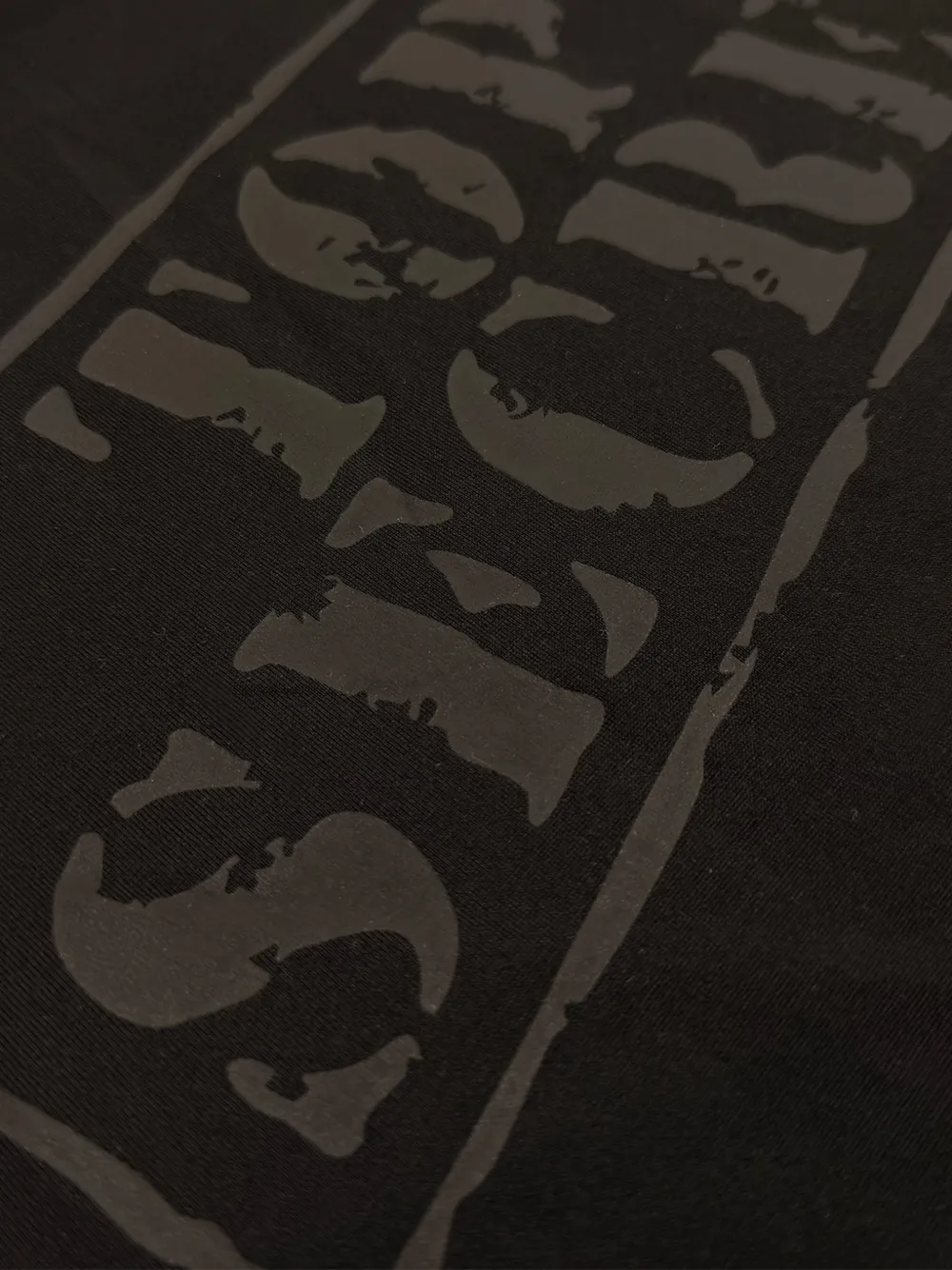 Mostly Heard Rarely Seen 8-Bit T-shirt met print Zwart