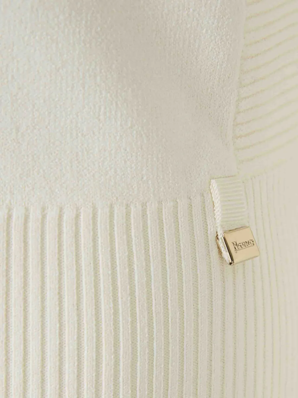  Herno Ribbed Sleeveless Top - Neutrals 