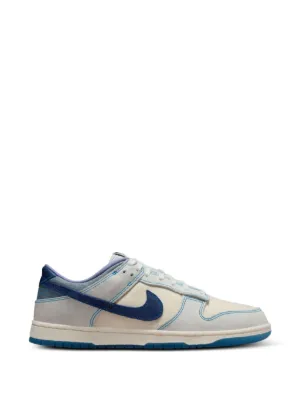 Nike x Rayssa 'Leal SB Dunk' スニーカー | ホワイト | FARFETCH JP