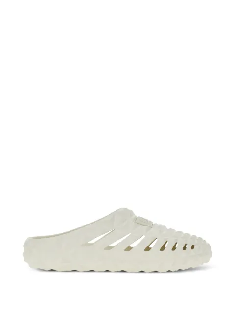 Ea7 Emporio Armani studded sliders pri