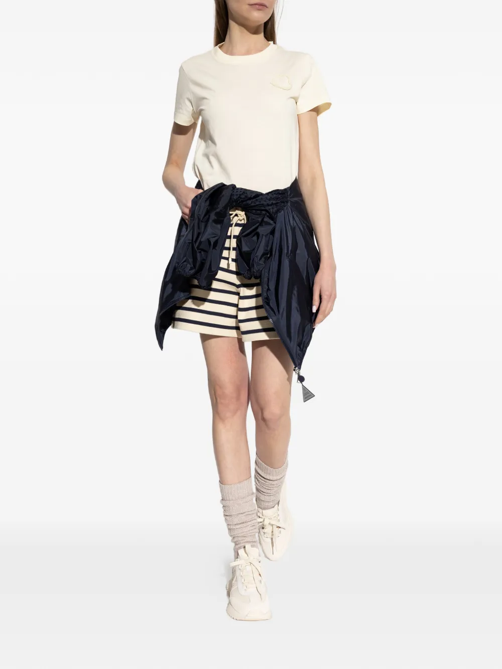  Moncler Logo-detail T-shirt - Neutrals 