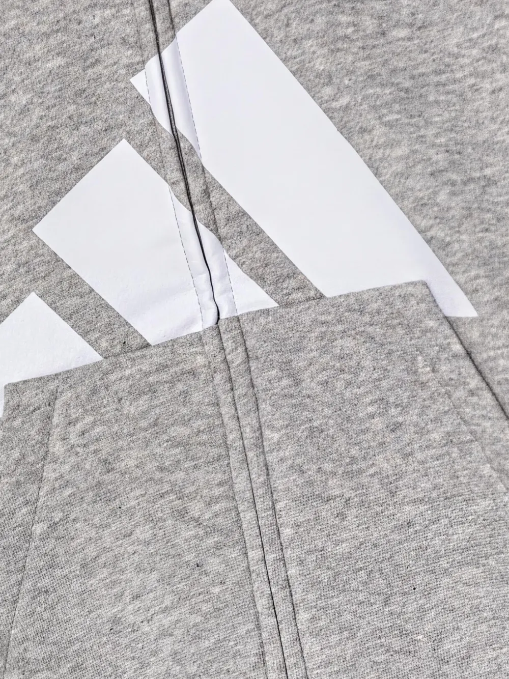 adidas Kids Trainingspak met capuchon en grafische print Grijs