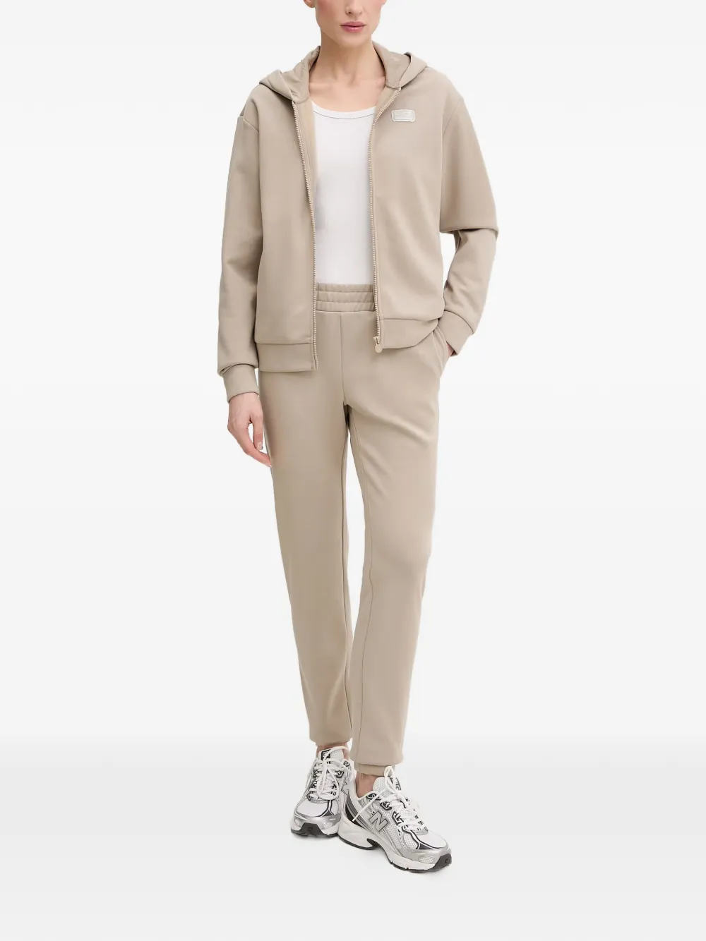 Ea7 Emporio Armani hooded logo-patch tracksuit - Toni neutri