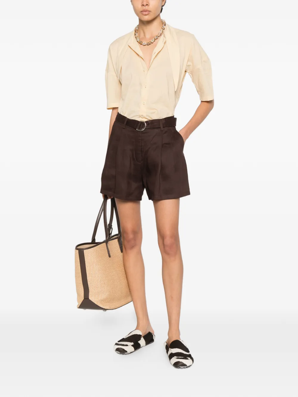  Ermanno Firenze Belted Pleated Shorts - Brown 