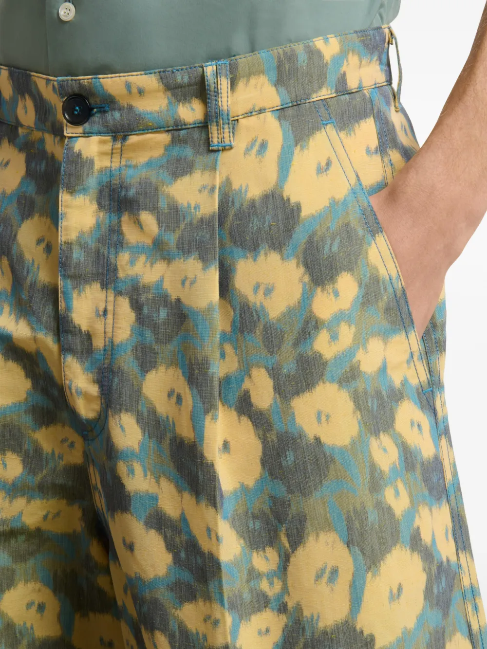 Marni Geplooide shorts met bloemen Geel