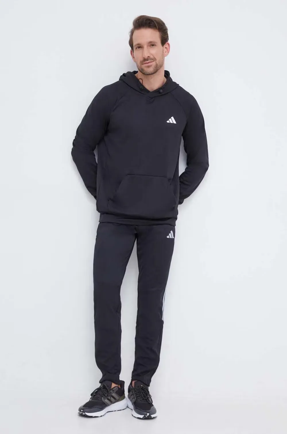 adidas Sweater met capuchon Zwart