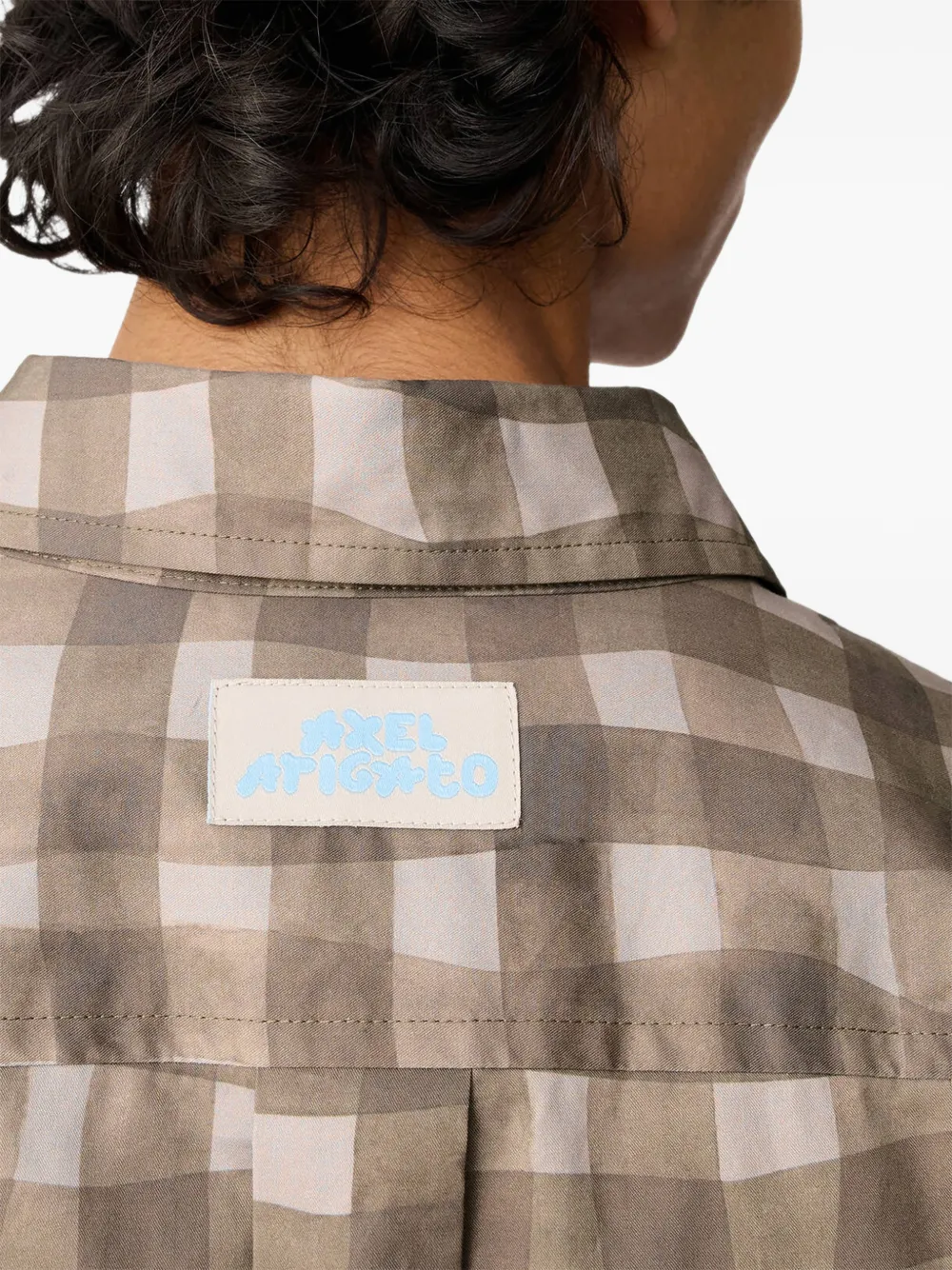 Axel Arigato Distort overhemd met gingham-ruit Beige