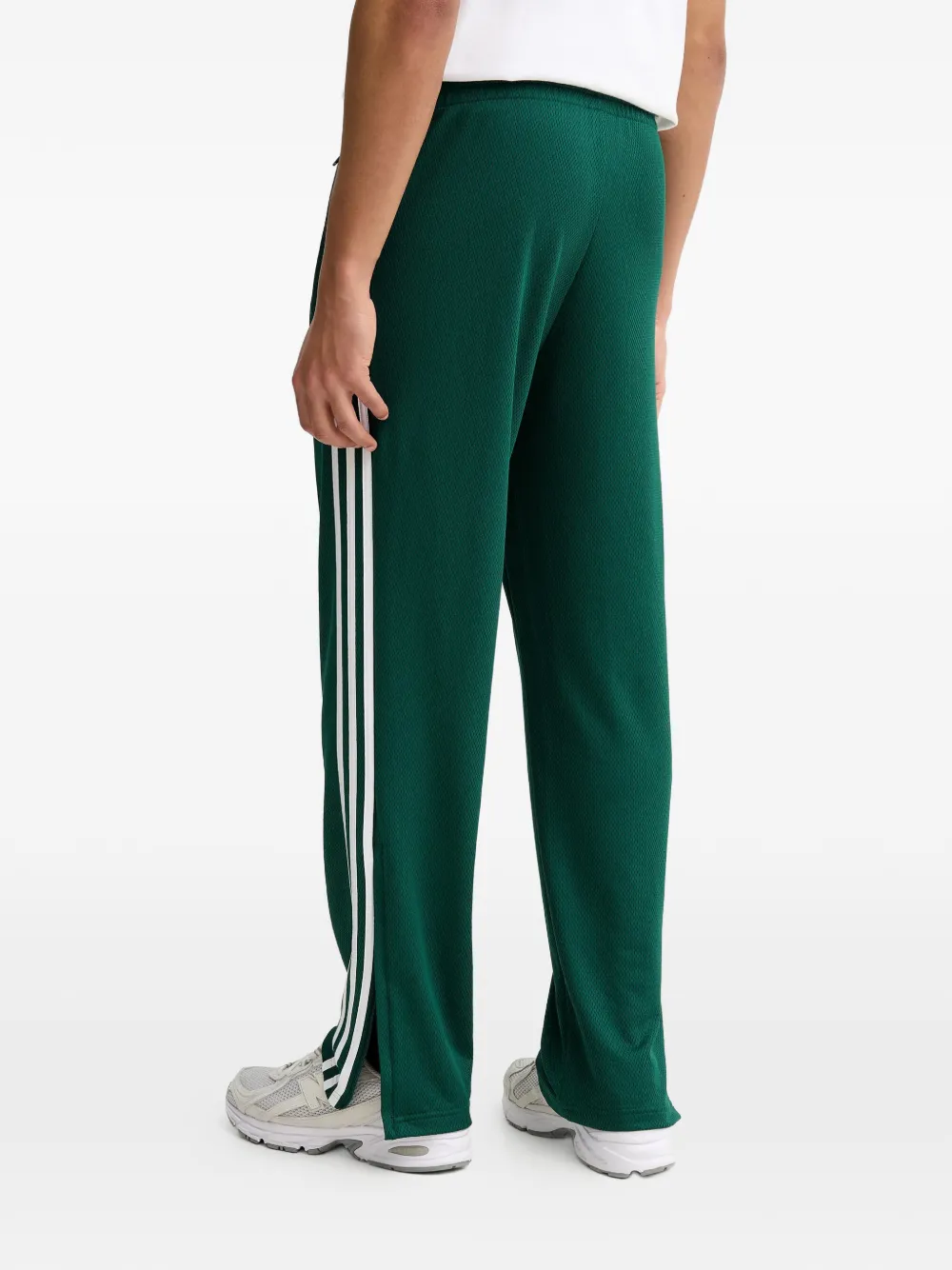 adidas side-stripe logo trousers Groen