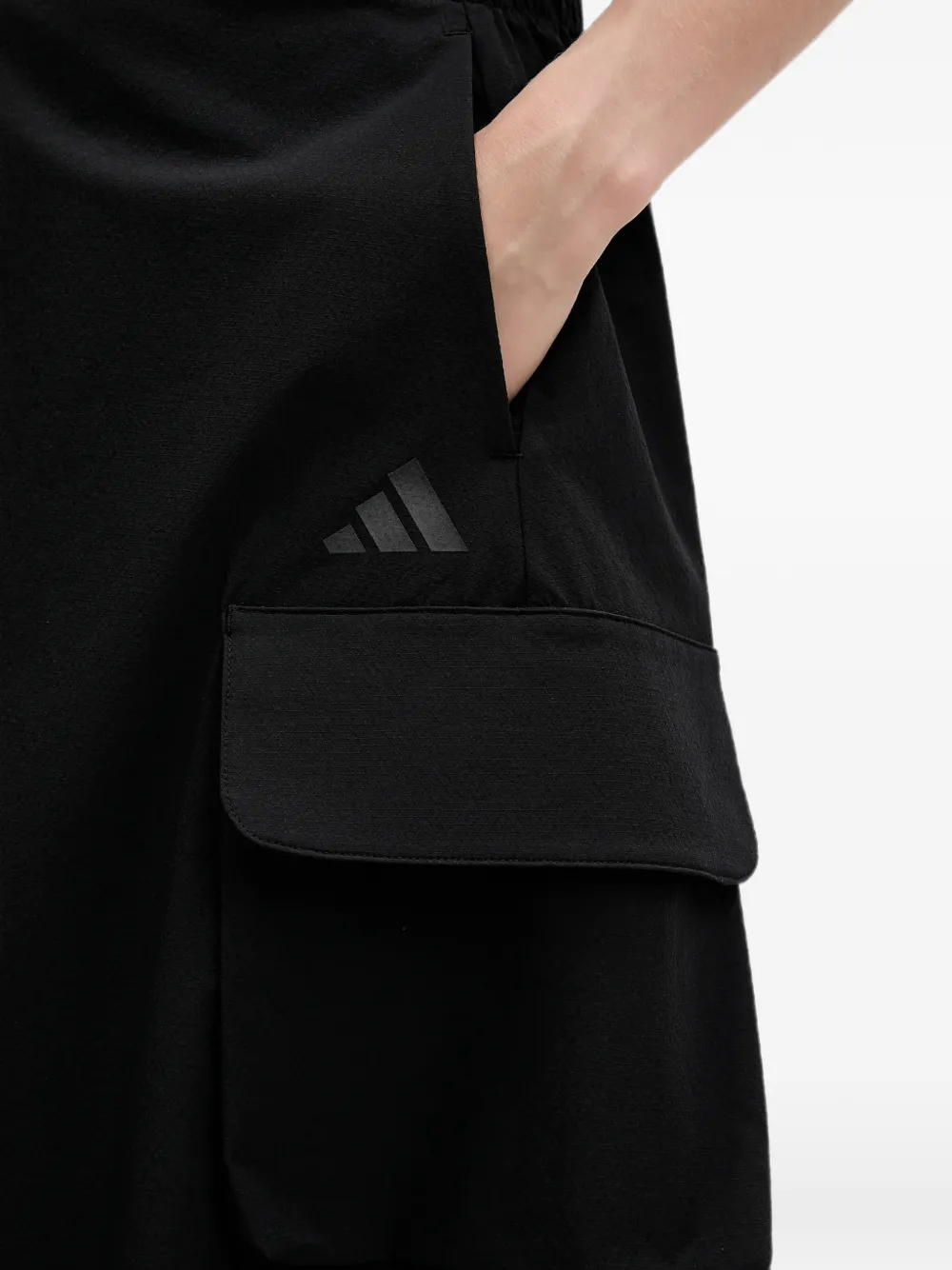 adidas City Tech logo-print cargo skirt Zwart