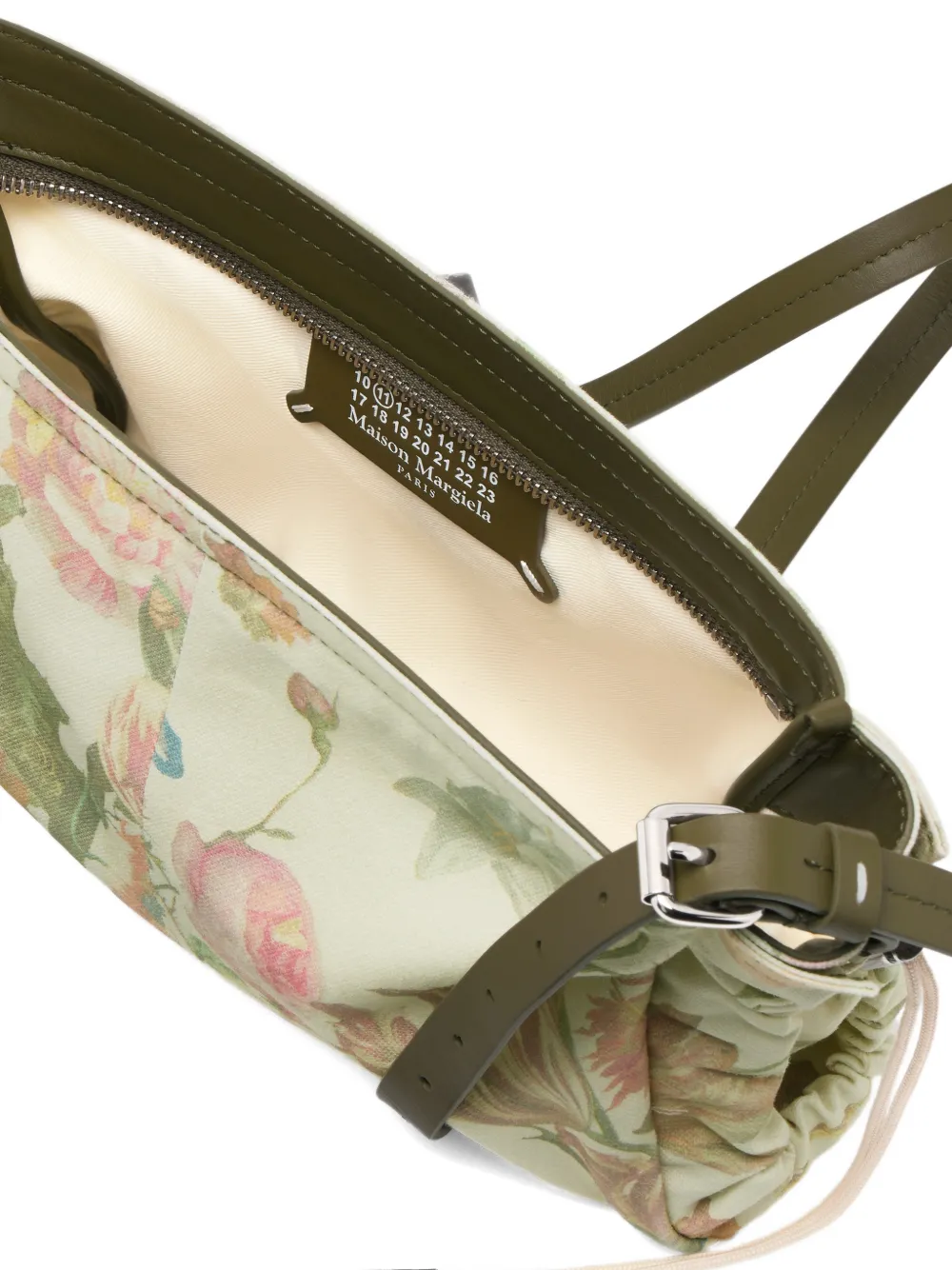 Maison Margiela Messengertas met trekkoord en bloemenprint Beige