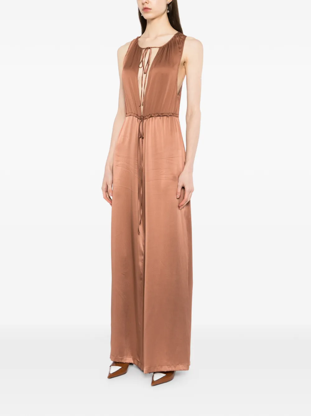 Kiki de Montparnasse Plissé jumpsuit met gestrikte hals Bruin